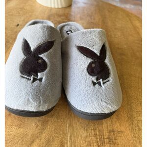 Playboy Plush Logo Slippers Gray Faux Fur House Shoes Women L 9–10 NEW